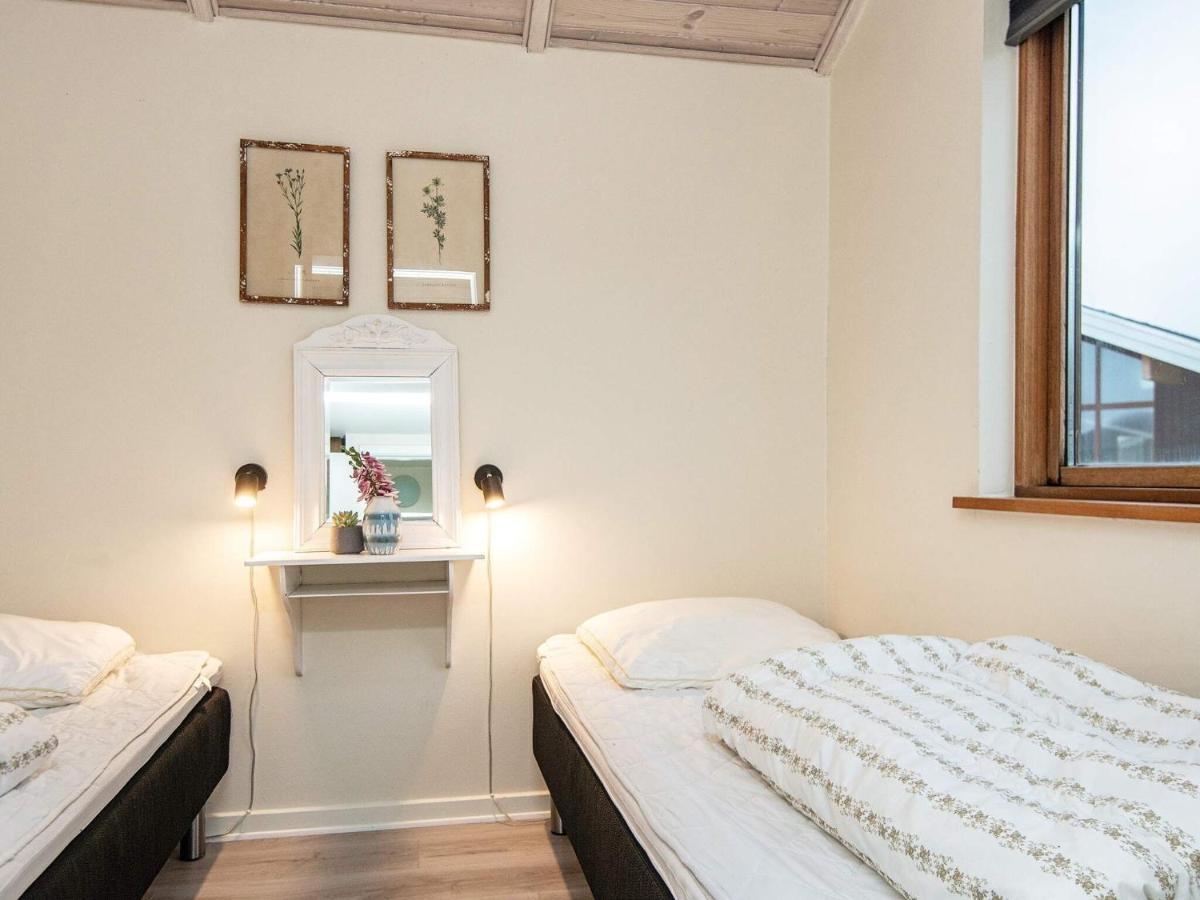 Three-Bedroom Holiday Home In Ulfborg 4 Thorsminde Esterno foto