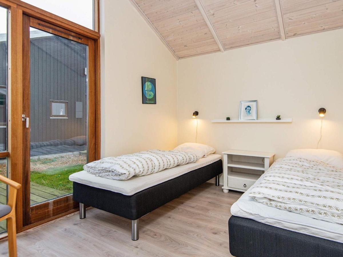 Three-Bedroom Holiday Home In Ulfborg 4 Thorsminde Esterno foto